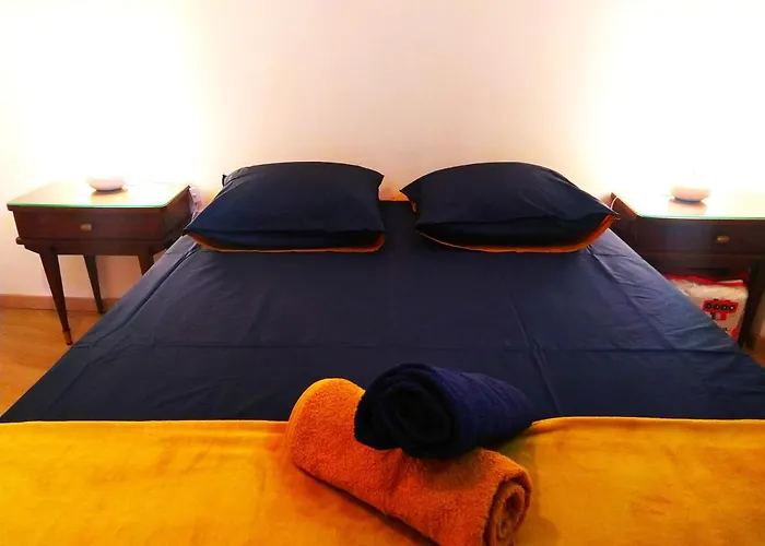 - 1 Min A Pieds Hypercentre - 2 *