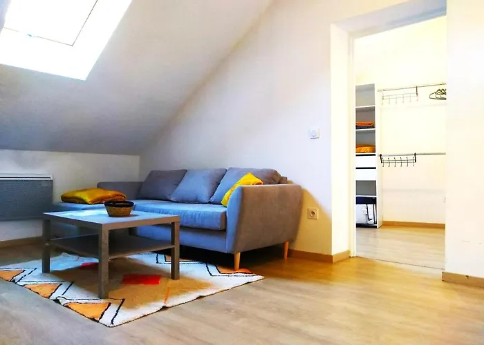 - 1 Min A Pieds Hypercentre - 2 *