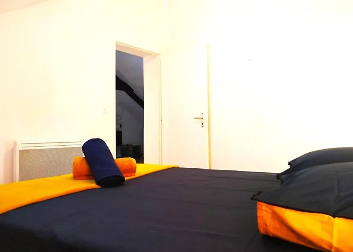 - 1 Min A Pieds Hypercentre - 2 Montauban